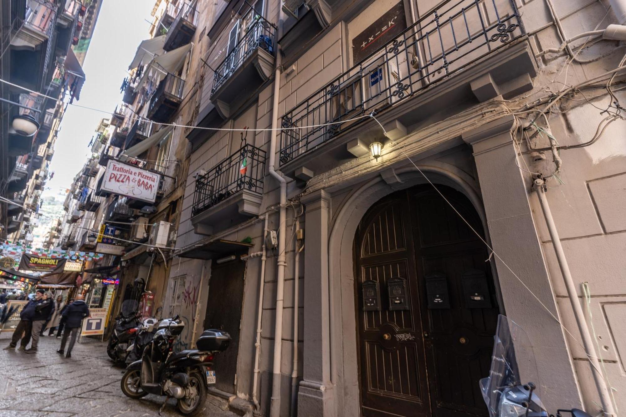 Apartment Due Porte A Toledo